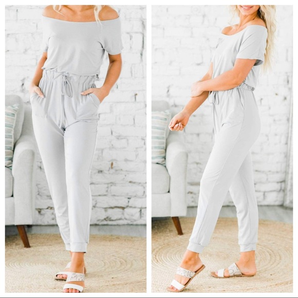 Fabulous on/off the shoulder drawstring jumpsuit - Picture 2 of 9